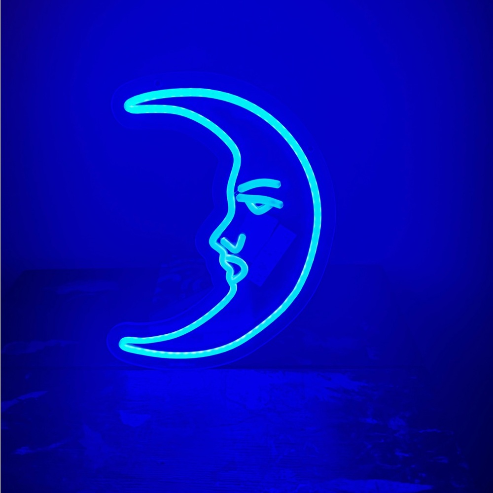 LED Sign - Blue Moon - Picture 4 of 4